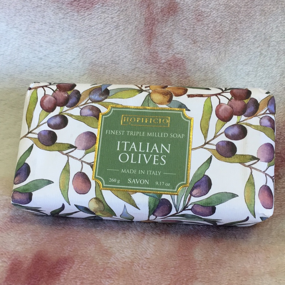 Italian Olives Tuscan Scented Fine Tripple Milled Soap 9.17oz Botanical Bar NWT